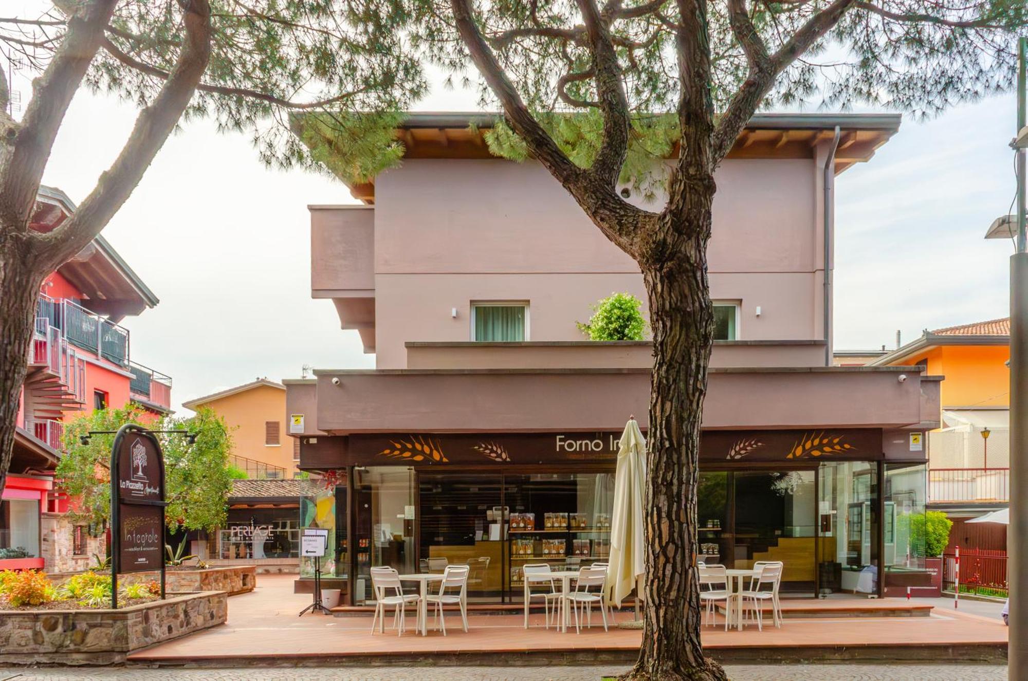 Appartamenti La Piazzetta Sirmione Eksteriør bilde
