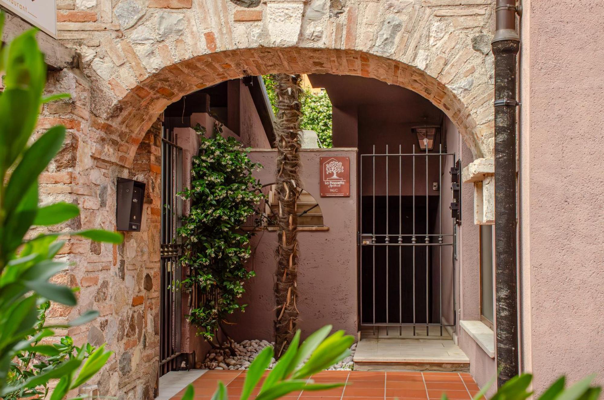 Appartamenti La Piazzetta Sirmione Eksteriør bilde